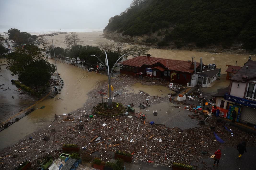 Şile’de hasar tespit ve temizlik çalışmaları yapılıyor - Resim: 13